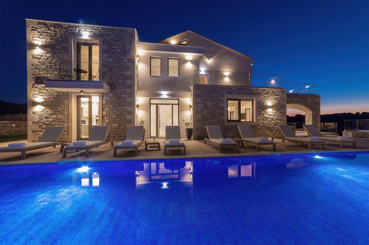Grand Resort Villa Elefterna Luaran gambar